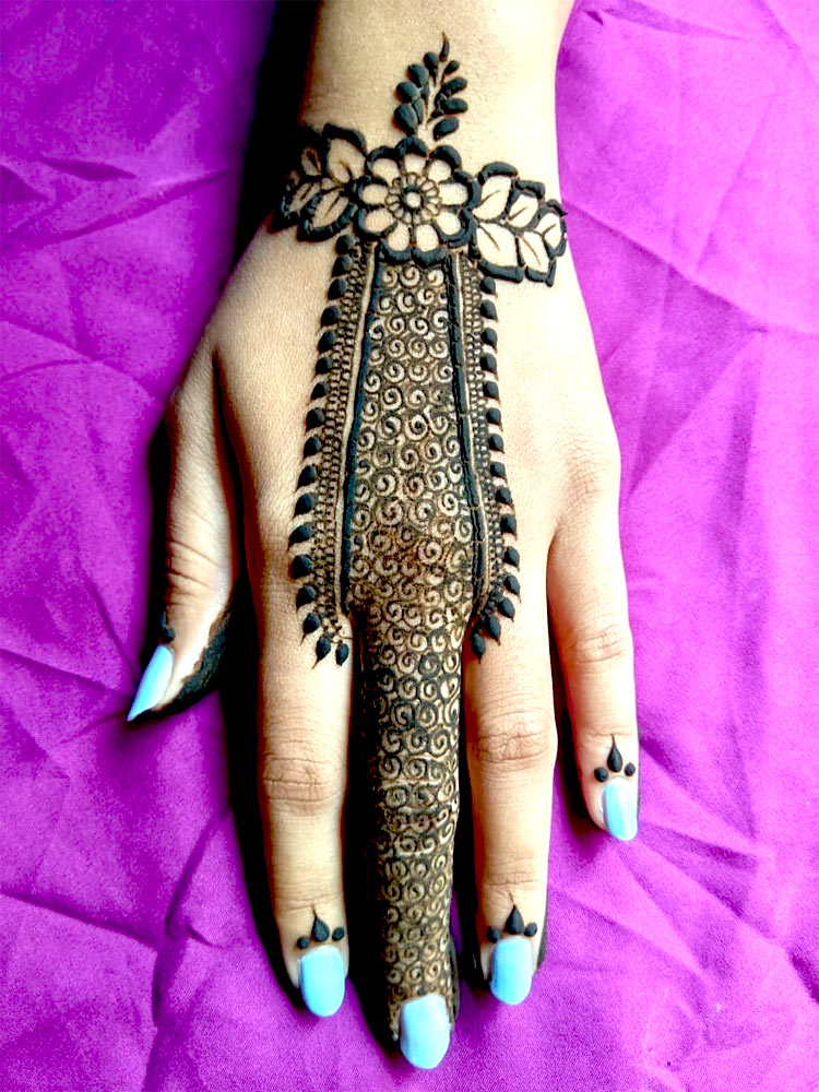 100+ Best Bridal Mehendi Designs for 2023 Brides | WedMeGood